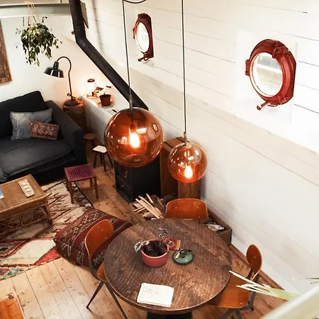 Captain Pippi; Amsterdam's Finest Houseboat * Amsterdam